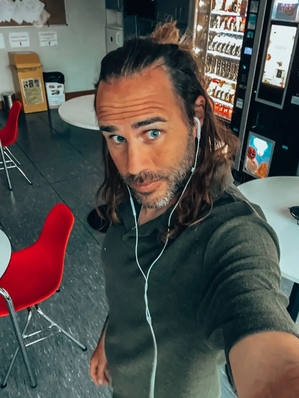 Foto de Manu Lamela - Creador y Estratega Digital